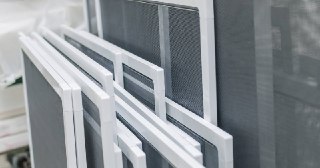 Москитные сетки на пластиковые окна Дагестанские Огни купить по цене от 920 руб.